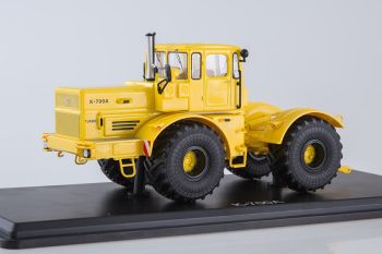 PRX47015 - KIROVETS K 700A geel