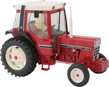 REP082 - INTERNATIONAL 845 2 wiel zwarte vleugels