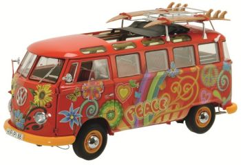 SCH283 - VOLKSWAGEN T1 Samba Hippie met surfplanken