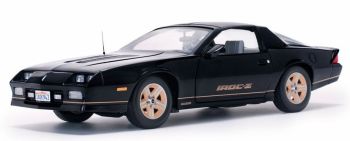 SUN1943 - CHEVROLET Camaro Iroc-Z 1985 zwart