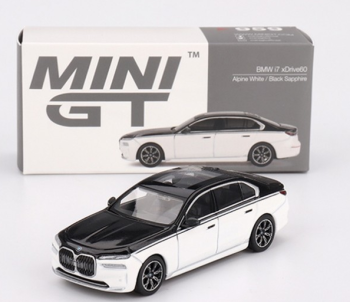 MGT00959-L - BMW I7 Xdrive60 Alpine wit en zwart Sapphire 2024