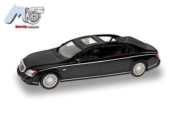 HER87MC000033 - MAYBACH 62S 2002 zwart