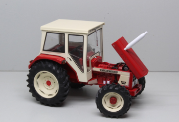 REP199 - INTERNATIONAL 554 4x4 Met cabine