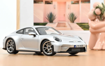 NOREV187002 - PORSCHE 911 GT3 Touring-pakket 2025 GT-zilver metallic