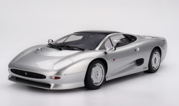 TSM120015 - JAGUAR XJ220 SPA Zilver 1992