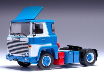 IXOTR221.22 - SCANIA LBT 141 4x2 1976 Blauw en wit