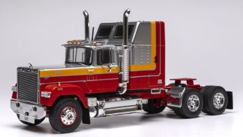 IXOTR227.22 - MACK Superliner Magnum 6x4 1985 Grigio Metallizzato e Rosso