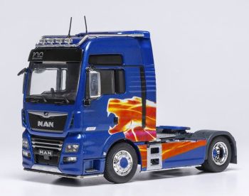 IXOTR235.22 - MAN TGX XXL 4x2 2020 Blauw met bestickering