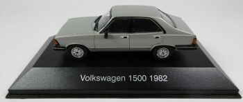 MAGARG45 - VOLKSWAGEN 1500 1982 grijze 4-deurs sedan verkocht in blisterverpakking