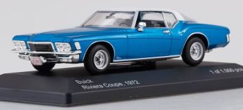 WBX199 - BUICK Riviera coupé 1972 blauw wit dak