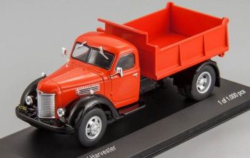 WBX223 - INTERNATIONAL HARVESTER KB 7 kipper 1948 rood